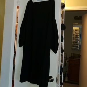 Goergous silk dress with unique sleeve detail